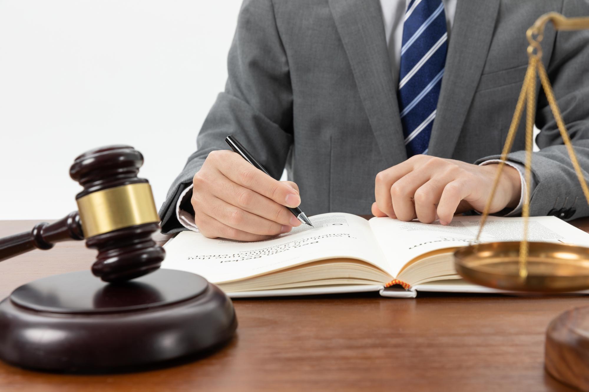 Duc Chanh Ho: Your Trusted Defense Lawyer for Arrest Warrants